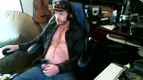 HungGinger4U online show from 01/21/25, 08:11