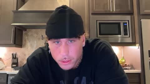 Snapshot of hungkingg22 chatting on 10/02/25, 07:54 hungkingg22 online show from 10/02/25, 07:54