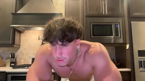 Snapshot of hungkingg22 chatting on 10/12/25, 04:28 hungkingg22 online show from 10/12/25, 04:28