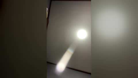 Snapshot of hunglefthard chatting on 12/18/25, 09:37 hunglefthard online show from 12/18/25, 09:37