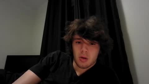 Snapshot of hunglikecrazyy chatting on 01/07/26, 02:03 Tyler online show from 01/07/26, 02:03