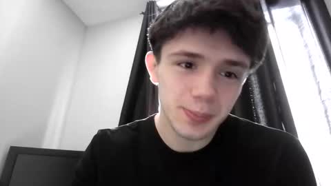 Snapshot of hunglikecrazyy chatting on 01/17/26, 06:22 Tyler online show from 01/17/26, 06:22