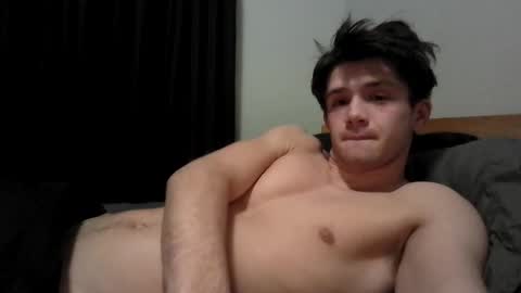 Snapshot of hunglikecrazyy chatting on 02/08/26, 01:53 Tyler online show from 02/08/26, 01:53
