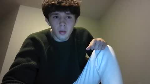 Snapshot of hunglikecrazyy chatting on 02/27/26, 02:33 Tyler online show from 02/27/26, 02:33