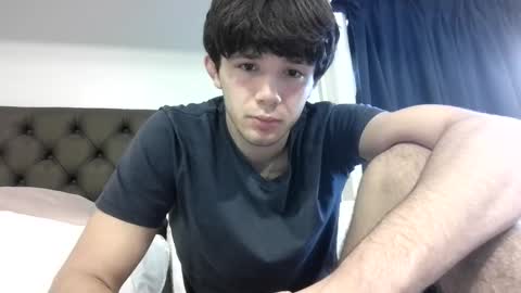 Snapshot of hunglikecrazyy chatting on 03/03/26, 01:50 Tyler online show from 03/03/26, 01:50