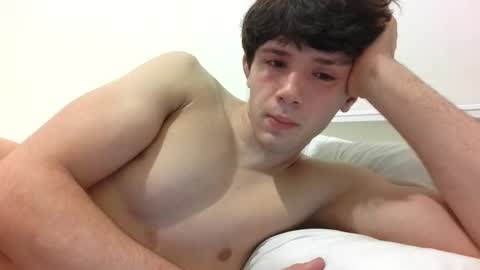 Snapshot of hunglikecrazyy chatting on 03/06/26, 08:22 Tyler online show from 03/06/26, 08:22