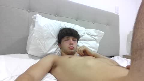 Snapshot of hunglikecrazyy chatting on 03/11/26, 04:18 Tyler online show from 03/11/26, 04:18