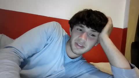 Snapshot of hunglikecrazyy chatting on 03/19/26, 11:20 Tyler online show from 03/19/26, 11:20