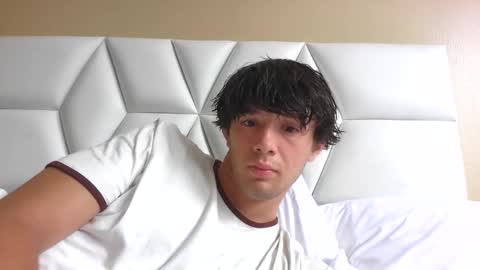 Snapshot of hunglikecrazyy chatting on 04/01/26, 02:58 Tyler online show from 04/01/26, 02:58
