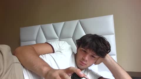 Snapshot of hunglikecrazyy chatting on 04/04/26, 03:31 Tyler online show from 04/04/26, 03:31