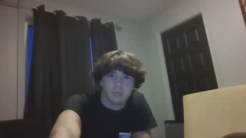 Snapshot of hunglikecrazyy chatting on 05/23/26, 01:00 Tyler online show from 05/23/26, 01:00