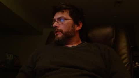 Snapshot of hunglonelyguy chatting on 12/31/24, 03:12 LonelyGuy online show from 12/31/24, 03:12