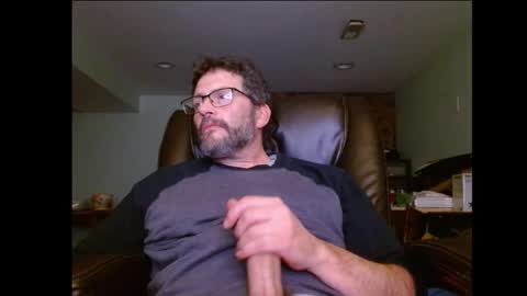 LonelyGuy online show from 11/19/25, 03:06