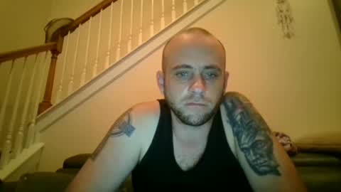 Snapshot of hungoutlaw69420 chatting on 10/17/25, 03:42 hungoutlaw69420 online show from 10/17/25, 03:42