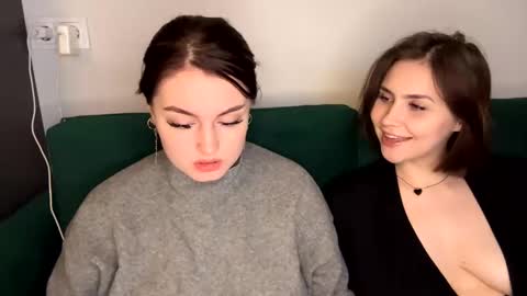 Evelyn  online show from 12/10/24, 10:37