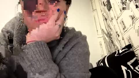 Evelyn  online show from 01/15/25, 09:09