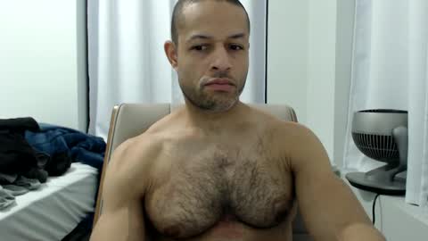 Snapshot of hungxpert chatting on 02/28/25, 01:15 hungxpert online show from 02/28/25, 01:15