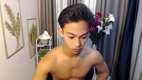 Snapshot of hunk_edward chatting on 05/10/26, 06:29 hunk_edward online show from 05/10/26, 06:29