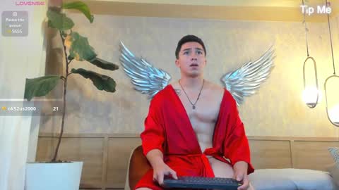 hunk_ryan online show from 12/06/24, 03:55