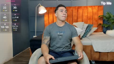 hunk_ryan online show from 01/28/25, 12:11