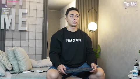 hunk_ryan online show from 03/05/25, 12:44