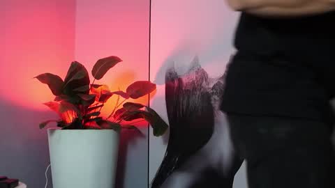 hunk_ryan online show from 09/30/25, 06:24