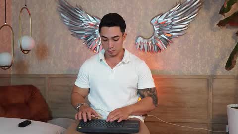 hunk_ryan online show from 10/19/25, 07:58
