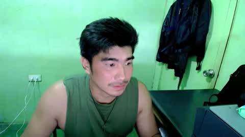 Snapshot of hunkfireman chatting on 04/17/26, 05:54 ADAM online show from 04/17/26, 05:54