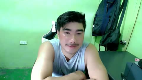 Snapshot of hunkfireman chatting on 05/15/26, 11:23 ADAM online show from 05/15/26, 11:23