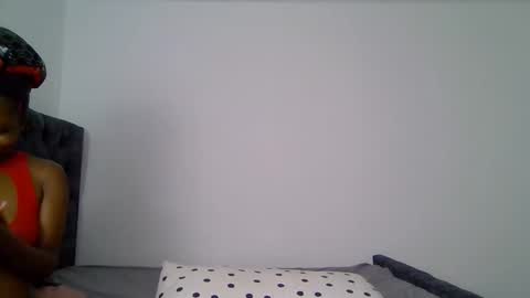 hunny online show from 11/22/25, 04:06