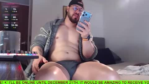 Snapshot of hunter_of_mn chatting on 12/18/25, 11:27 online show from 12/18/25, 11:27