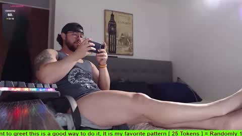 Snapshot of hunter_of_mn chatting on 01/16/26, 11:31 online show from 01/16/26, 11:31
