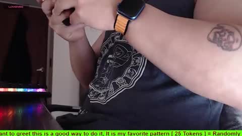 Snapshot of hunter_of_mn chatting on 01/17/26, 12:32 online show from 01/17/26, 12:32