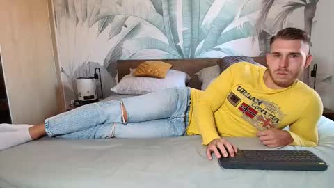 Hunter Bridges online show from 09/27/25, 09:47