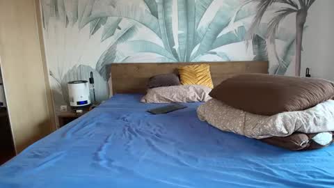 Snapshot of hunterbridges chatting on 11/16/25, 10:54 Hunter Bridges online show from 11/16/25, 10:54