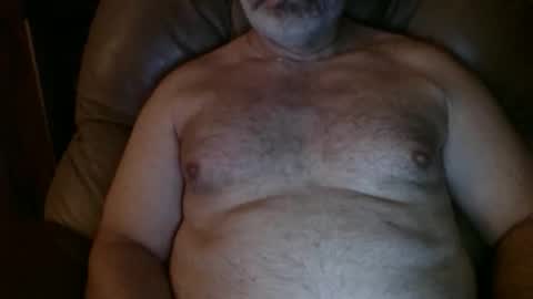 Snapshot of huntermark1 chatting on 12/14/25, 07:14 huntermark1 online show from 12/14/25, 07:14