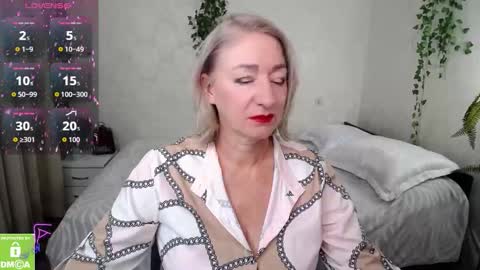 Snapshot of hunters_woman chatting on 10/09/25, 02:04 Irena online show from 10/09/25, 02:04