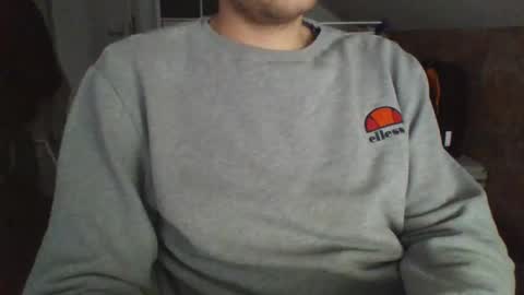 Snapshot of hunting_007 chatting on 01/17/25, 03:11 hunting_007 online show from 01/17/25, 03:11