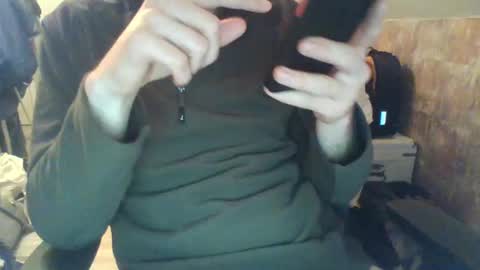 Snapshot of hunting_007 chatting on 01/22/25, 05:38 hunting_007 online show from 01/22/25, 05:38