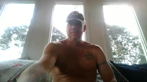 Snapshot of hunybager chatting on 11/19/25, 02:17 hunybager online show from 11/19/25, 02:17