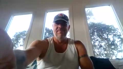 Snapshot of hunybager chatting on 12/01/25, 02:11 hunybager online show from 12/01/25, 02:11
