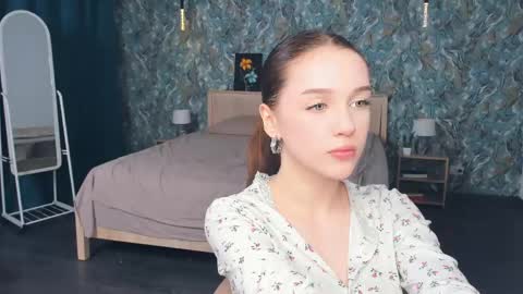 Snapshot of hwadwellingham chatting on 06/08/26, 07:09 Lily online show from 06/08/26, 07:09
