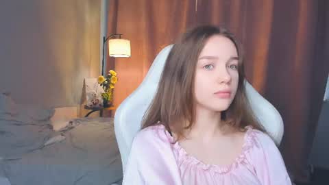 Lily online show from 07/05/26, 07:04