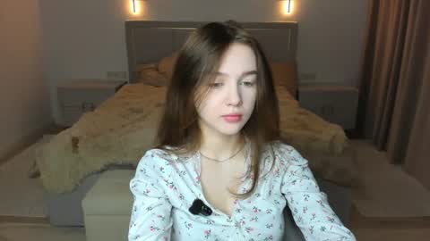 Lily online show from 07/12/26, 07:10