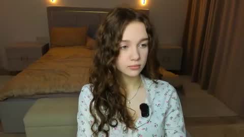 Lily online show from 07/27/26, 07:04