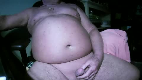 hwait121 online show from 10/31/25, 06:42