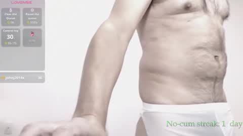 Snapshot of hxmister chatting on 11/10/25, 06:40 Andrew online show from 11/10/25, 06:40