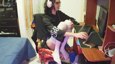 hxxyro1 online show from 04/29/26, 03:54