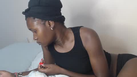 hyacinth_b online show from 07/06/26, 01:30