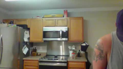 hydro9421 online show from 10/29/25, 12:02